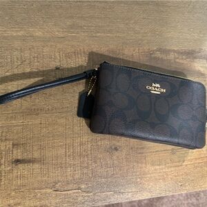 Coach Double Zipper Wristlet